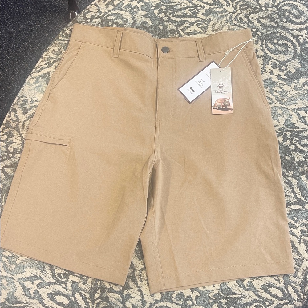 NWT Panama Jack men's quick drying, 4 way stretch, easy care fabric shorts.